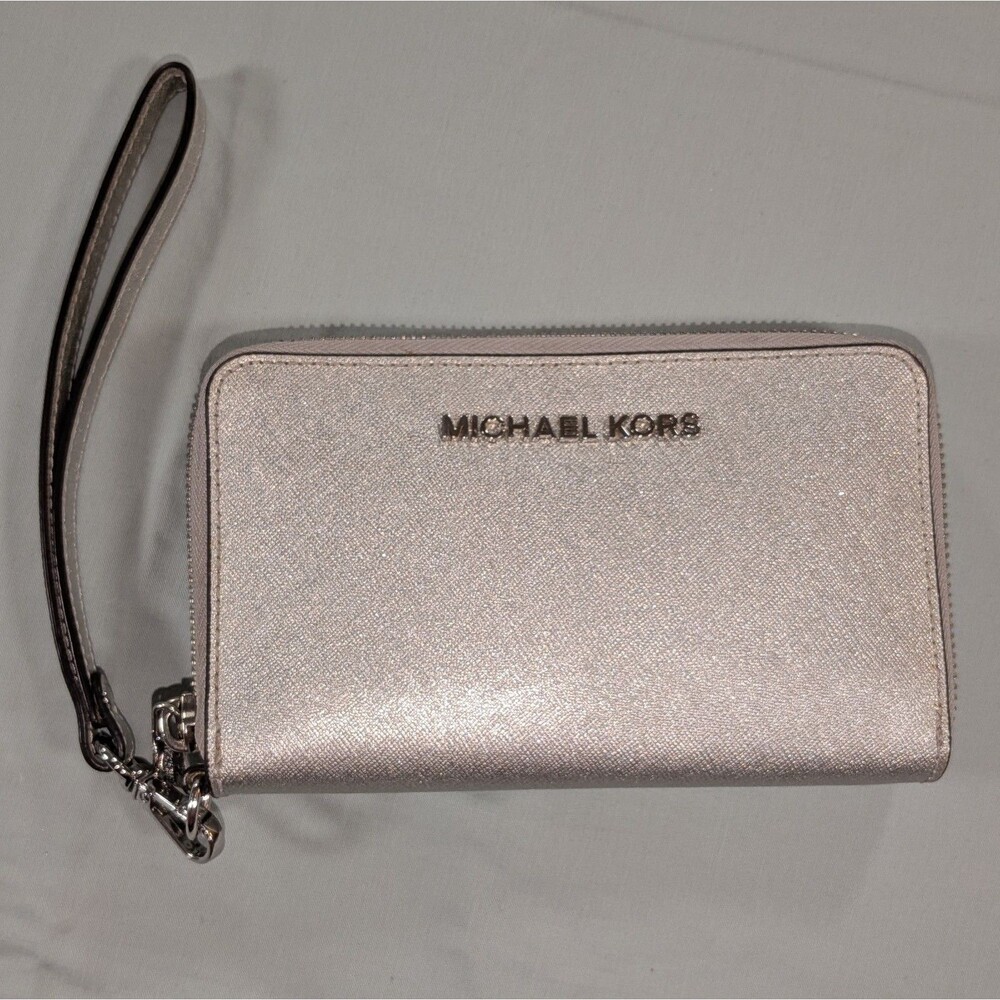 Michael Kors Silver Zip-Around Wristlet Women's Wallet Credit Card Organizer